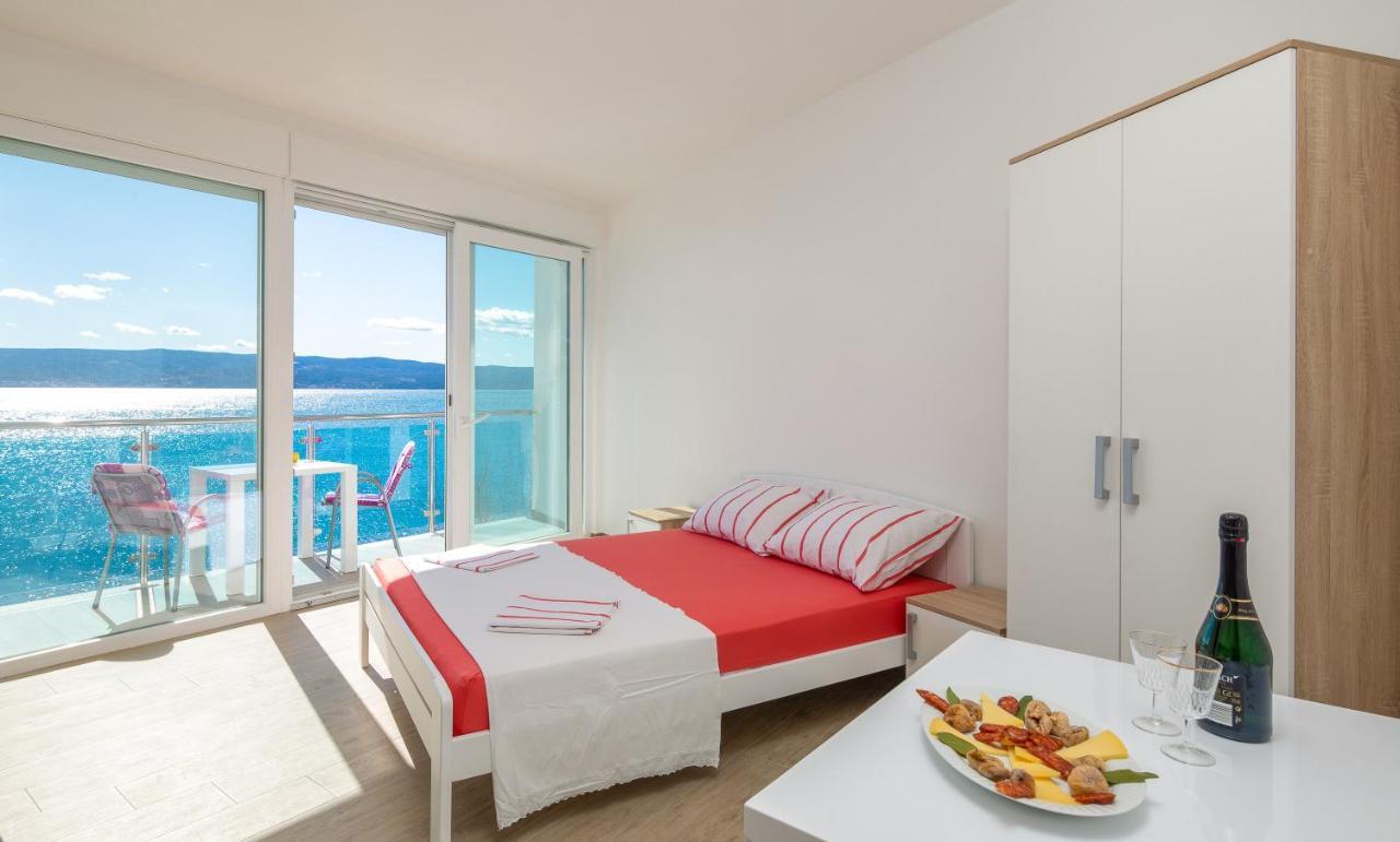 Апартаменты Absolute Beach Holidays Дуги-Рат Экстерьер фото