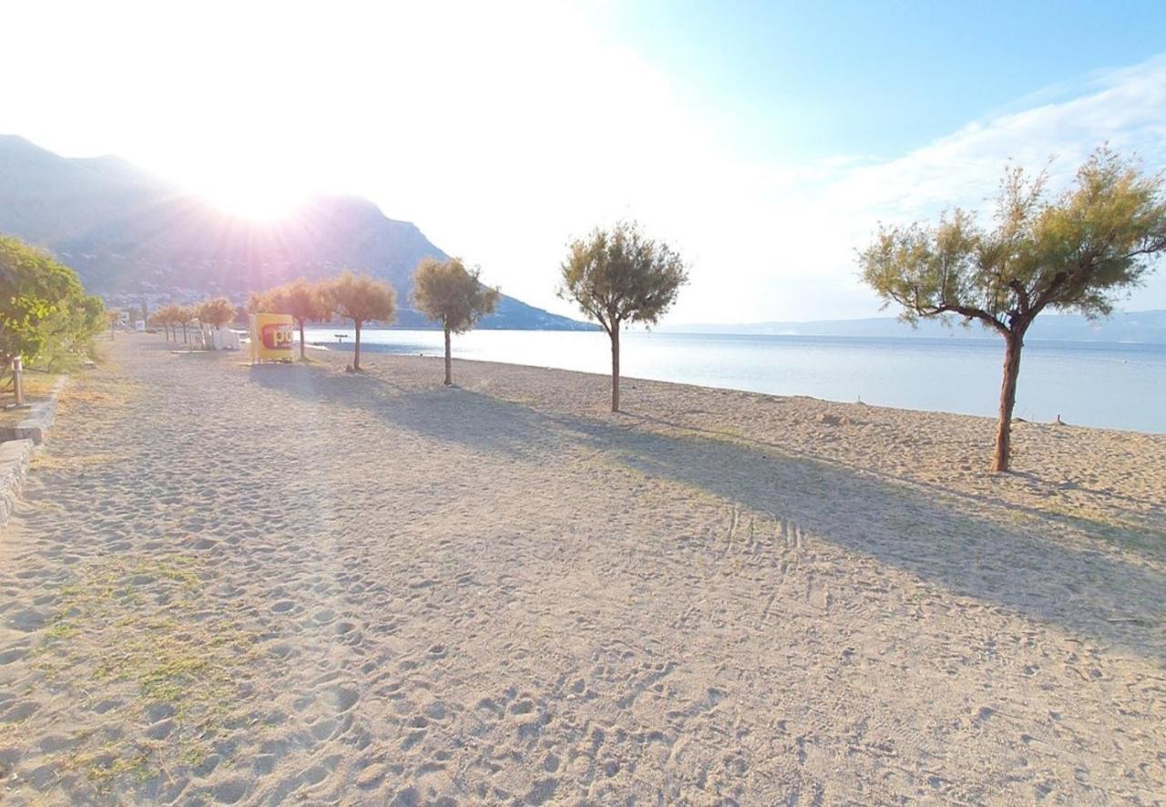 Апартаменты Absolute Beach Holidays Дуги-Рат Экстерьер фото