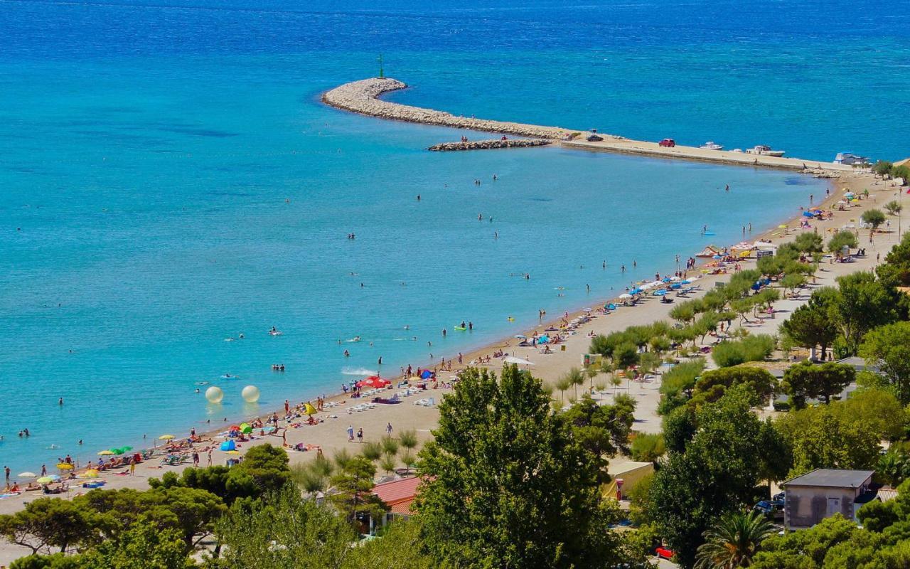 Апартаменты Absolute Beach Holidays Дуги-Рат Экстерьер фото